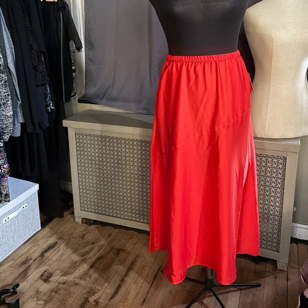 Women’s Satin Maxi Skirt Vibrant Red